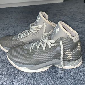 Stephen Curry 2.5 basketball sneaker